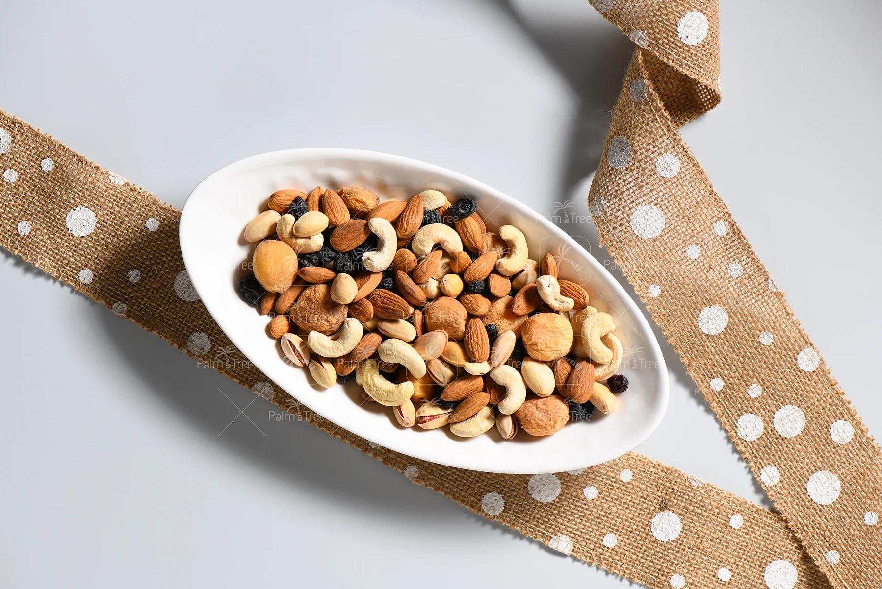 Mixed Nuts - Image 3